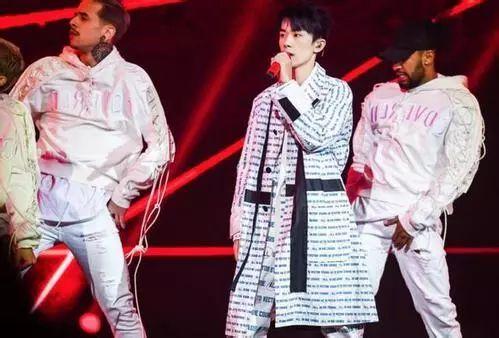 娱乐圈爆料王俊凯跳舞,娱乐圈爆料舞动青春 第3张 娱乐圈爆料王俊凯跳舞,娱乐圈爆料舞动青春 第3张